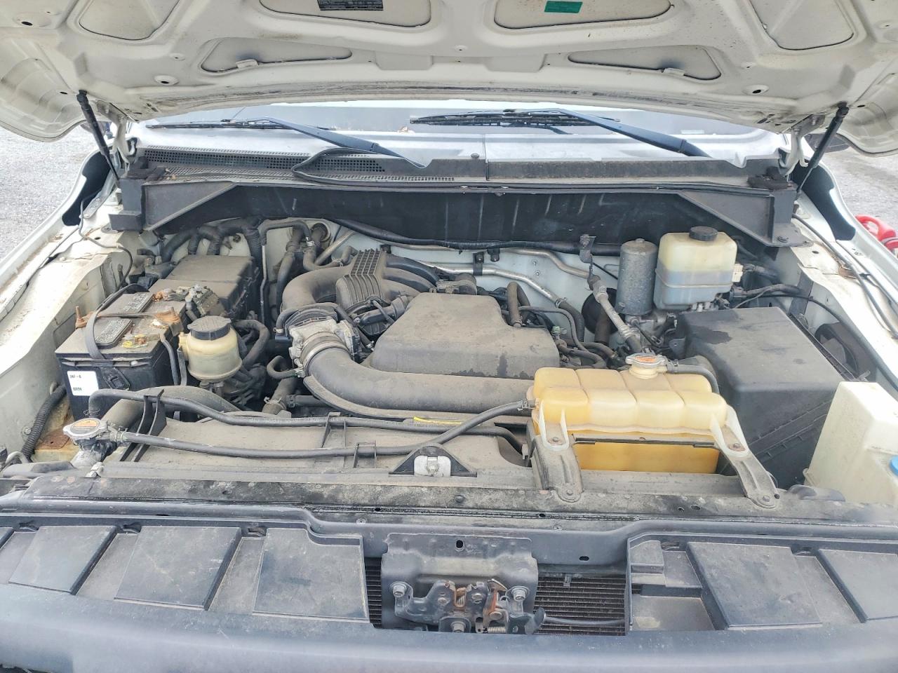Nissan Nv 2500