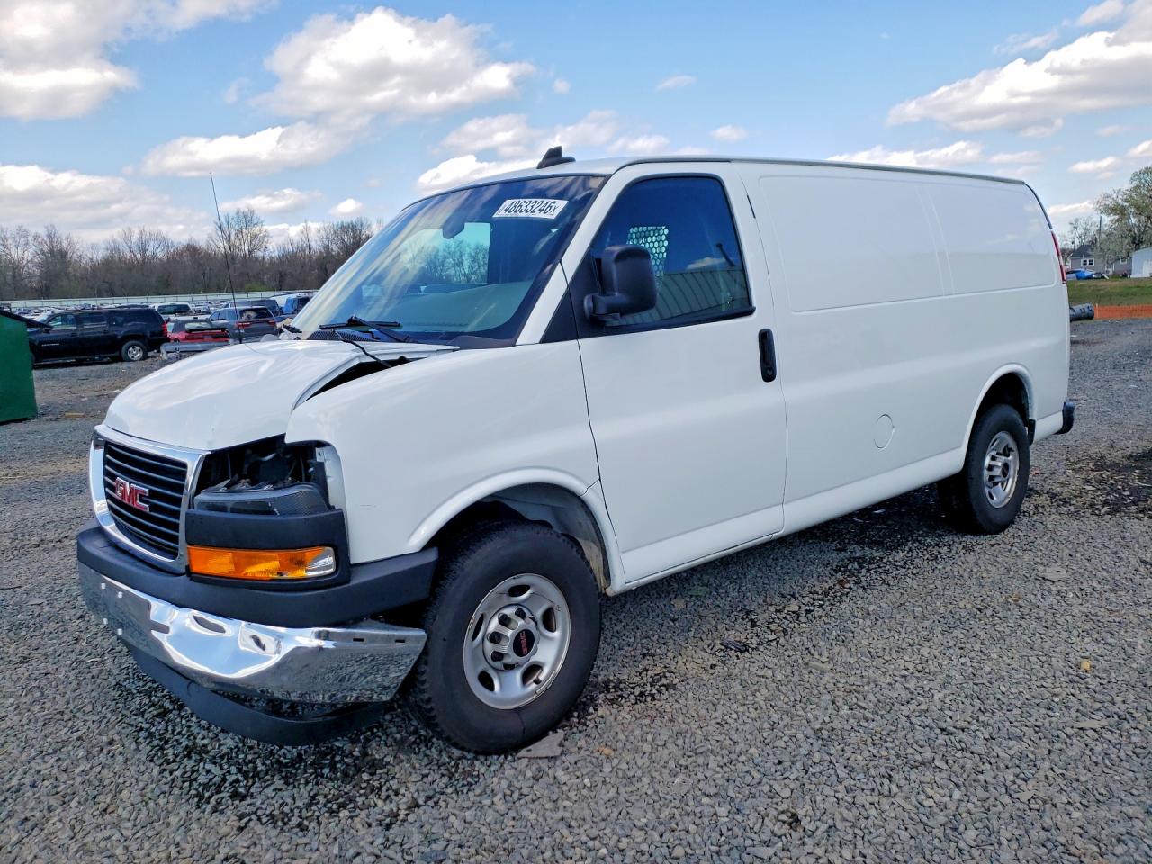 Salvage GMC Savana Image