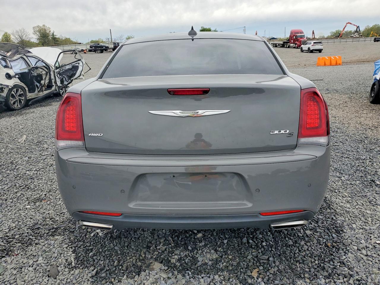 Chrysler 300 S