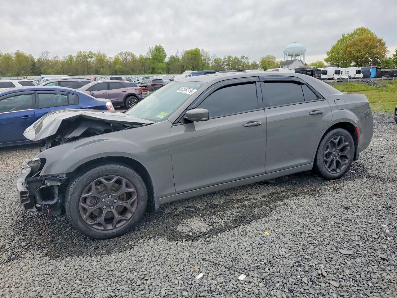 Salvage Chrysler 300 Image