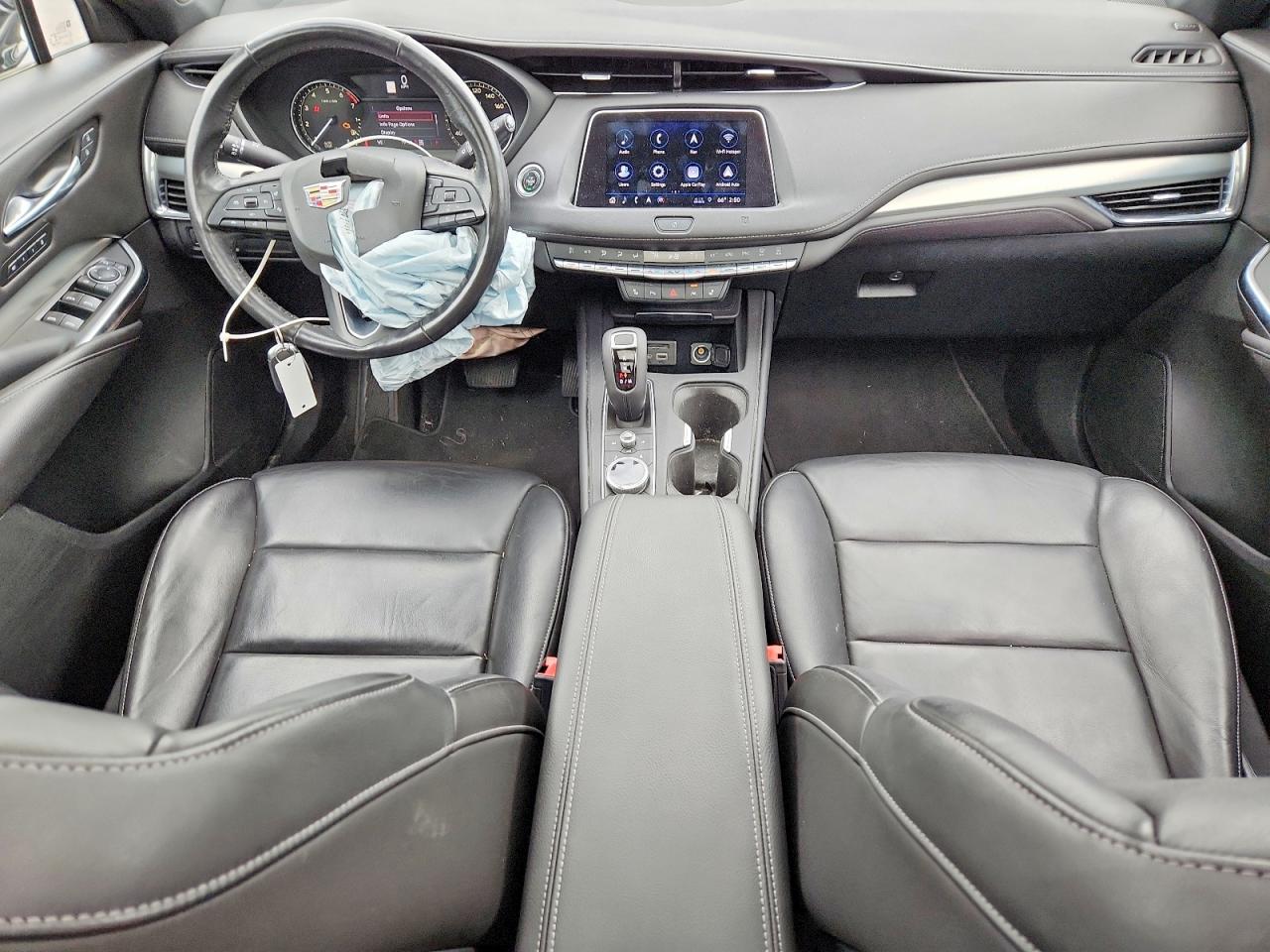 Cadillac XT4 Premium Luxury
