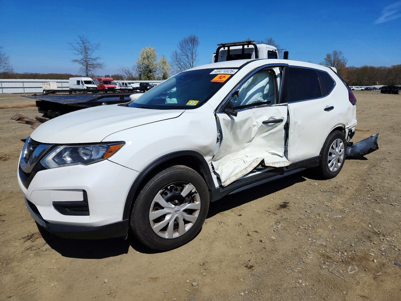 Salvage Nissan Rogue Image