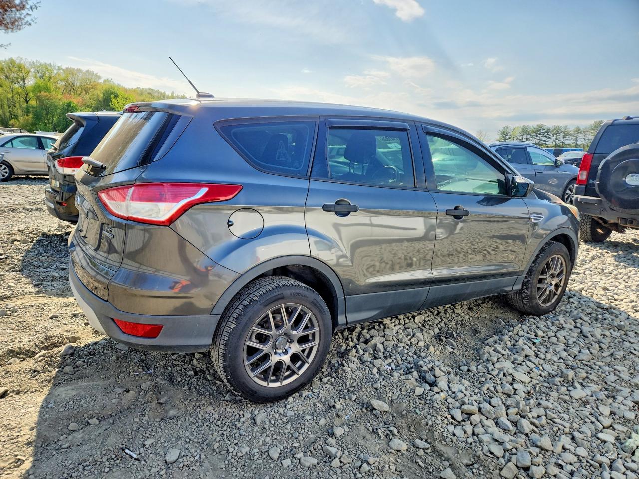 Ford Escape S