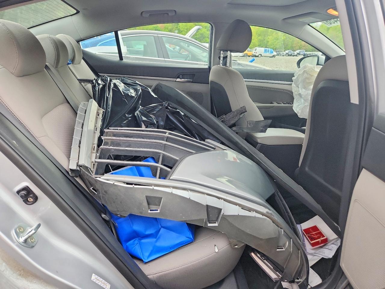 Hyundai ELANTRA Value Edition