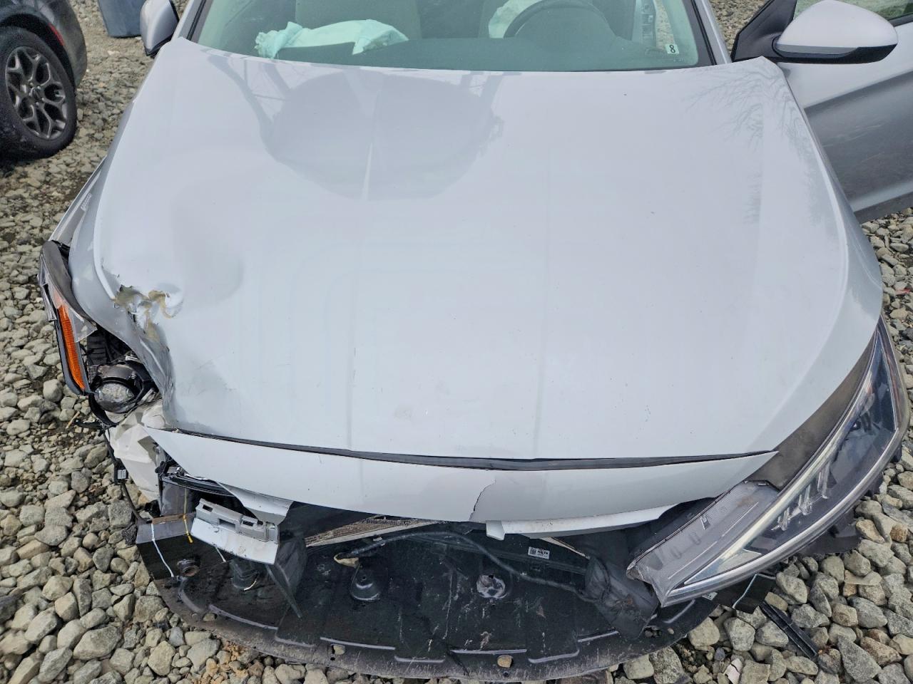 Hyundai ELANTRA Value Edition