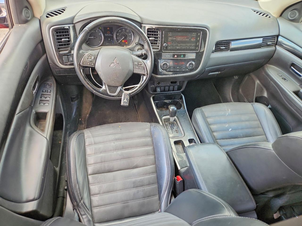 Mitsubishi Outlander Se