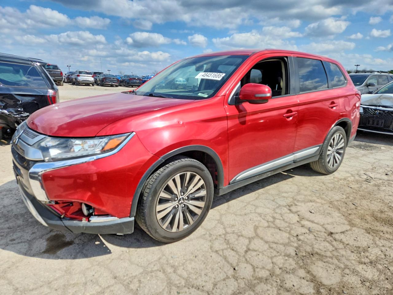 Salvage Mitsubishi Outlander Image