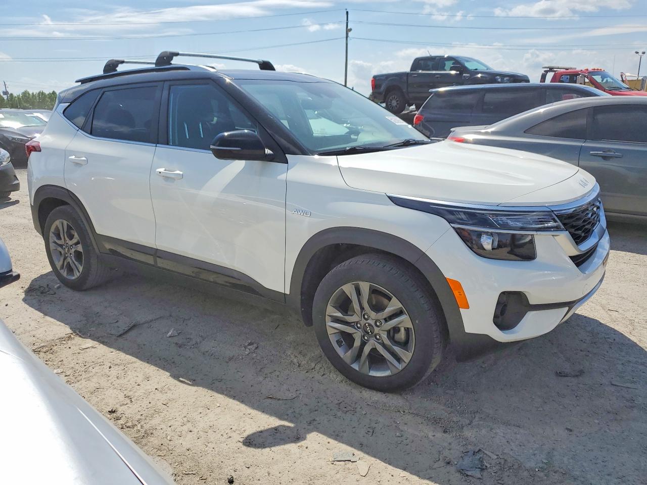 Kia Seltos S