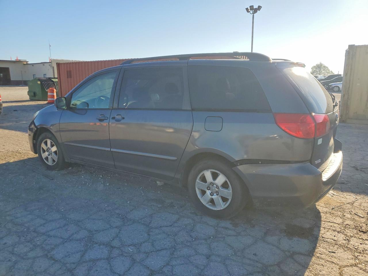 Toyota Sienna Le 8 Passenger