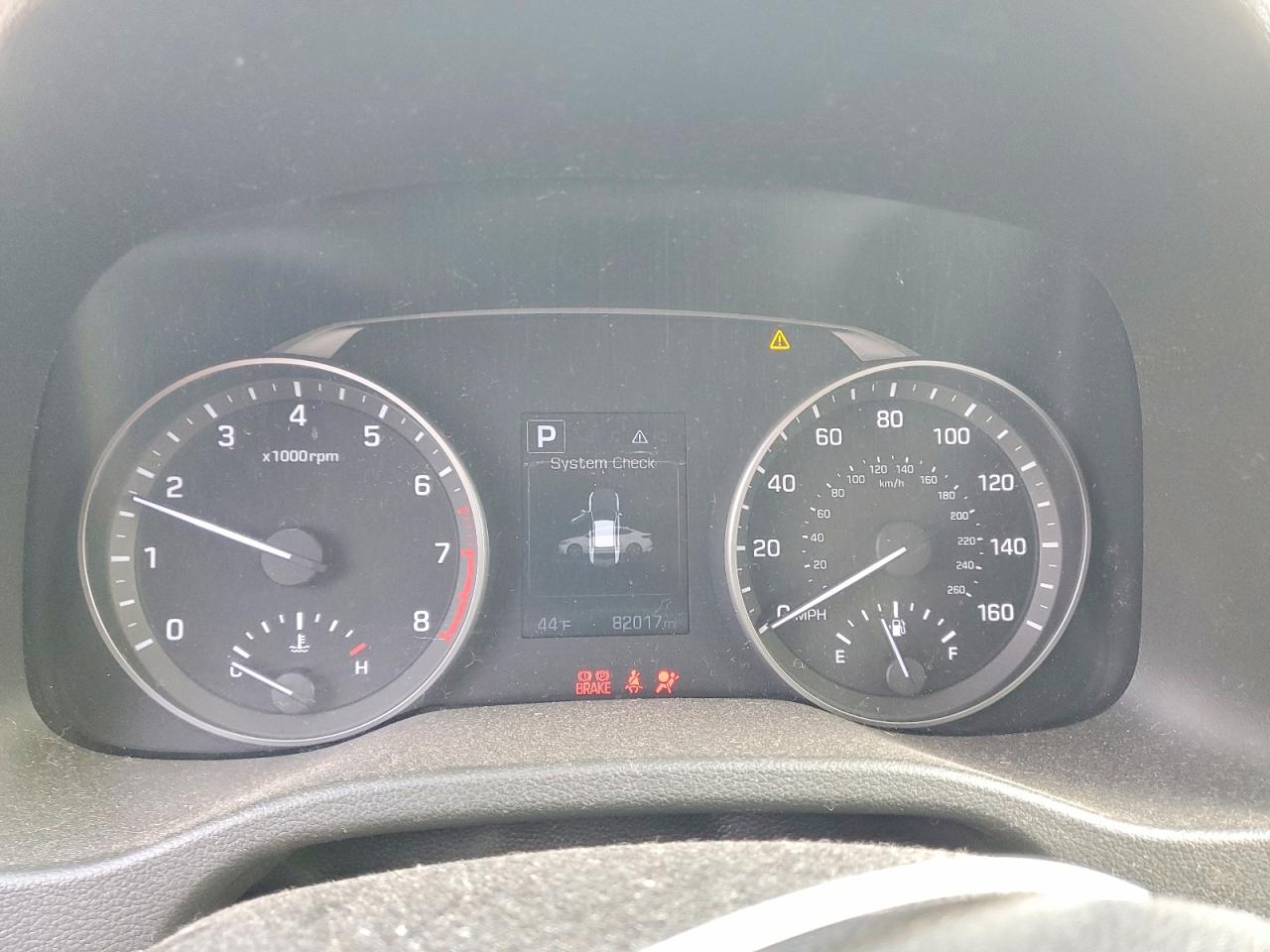 Hyundai ELANTRA Sel