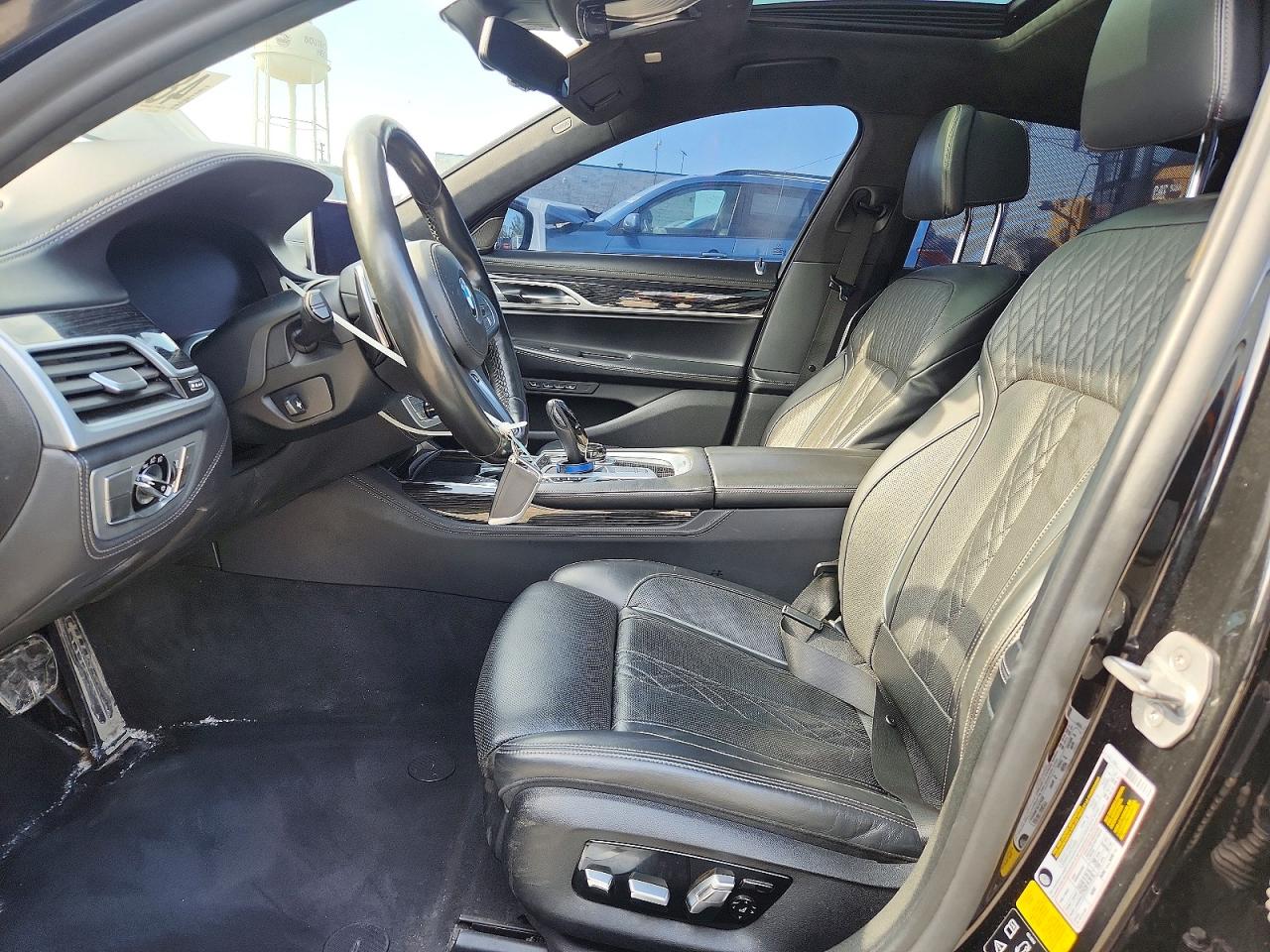 BMW 7 Series Xi