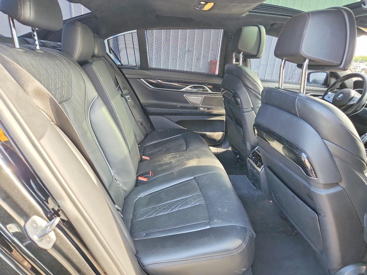 BMW 7 Series Xi