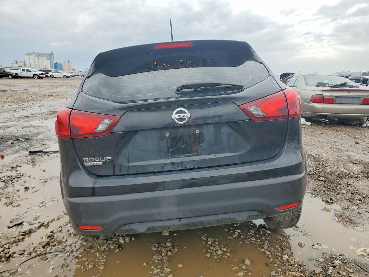 Nissan Rogue S