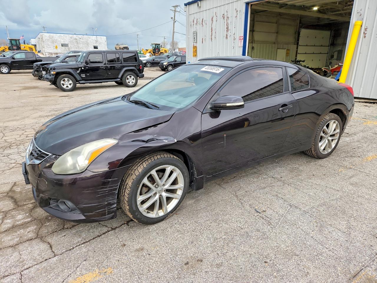 Salvage Nissan Altima Image