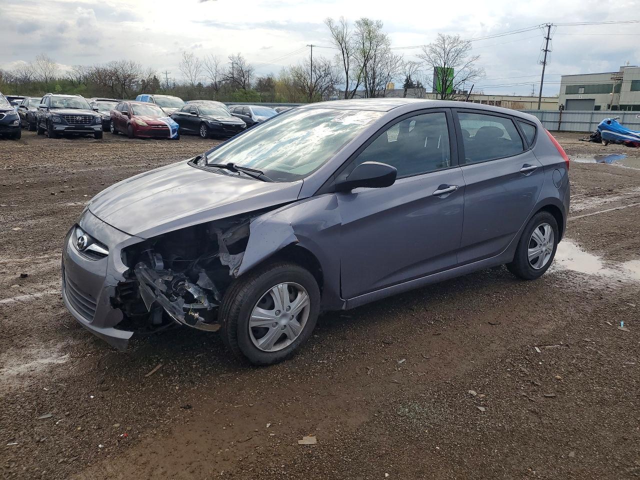 Salvage Hyundai ACCENT Image