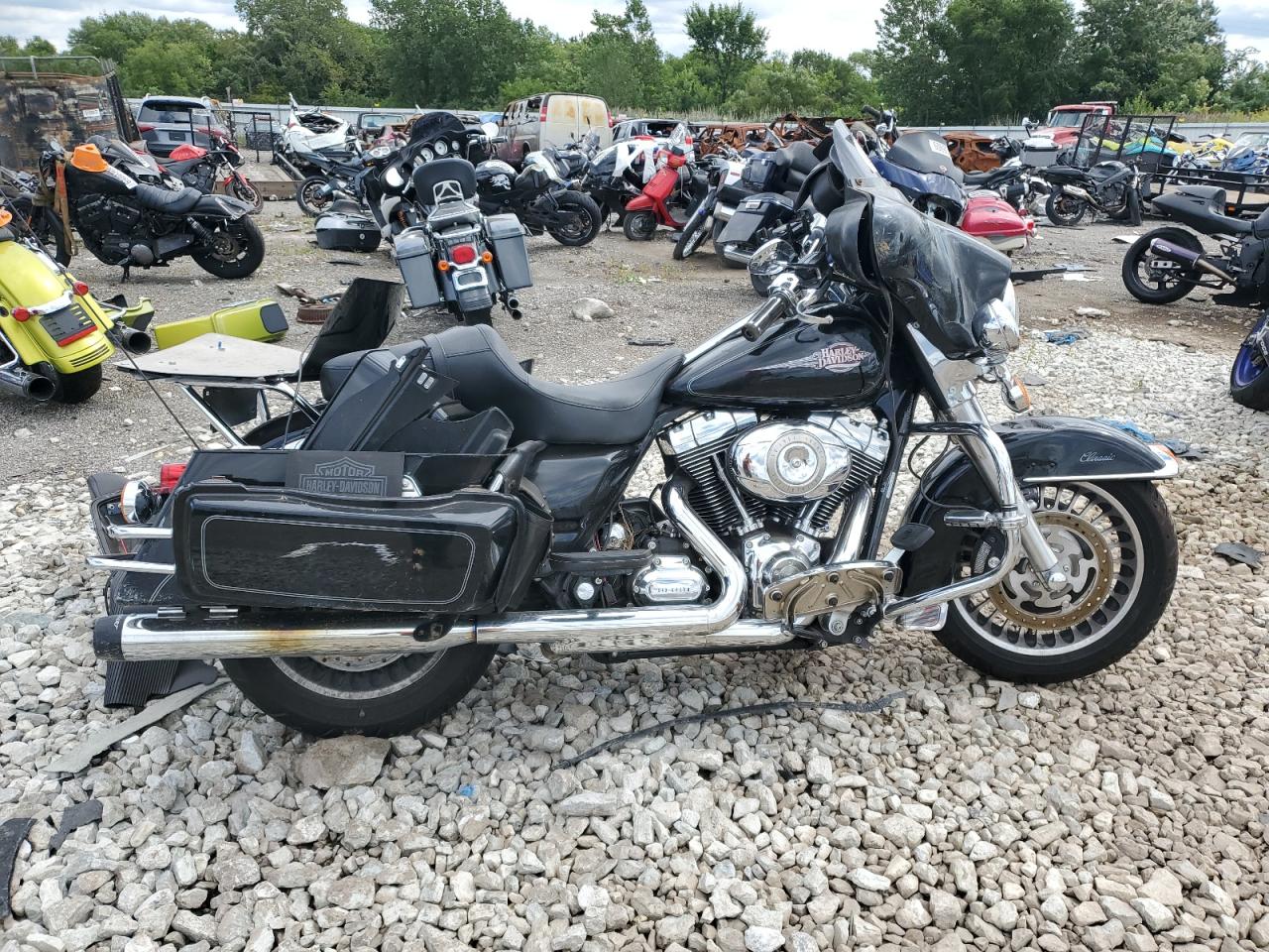 Salvage Harley-Davidson Fl Image