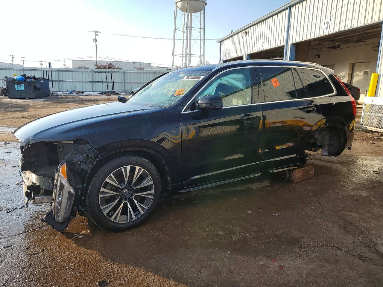Salvage Volvo XC90 Image