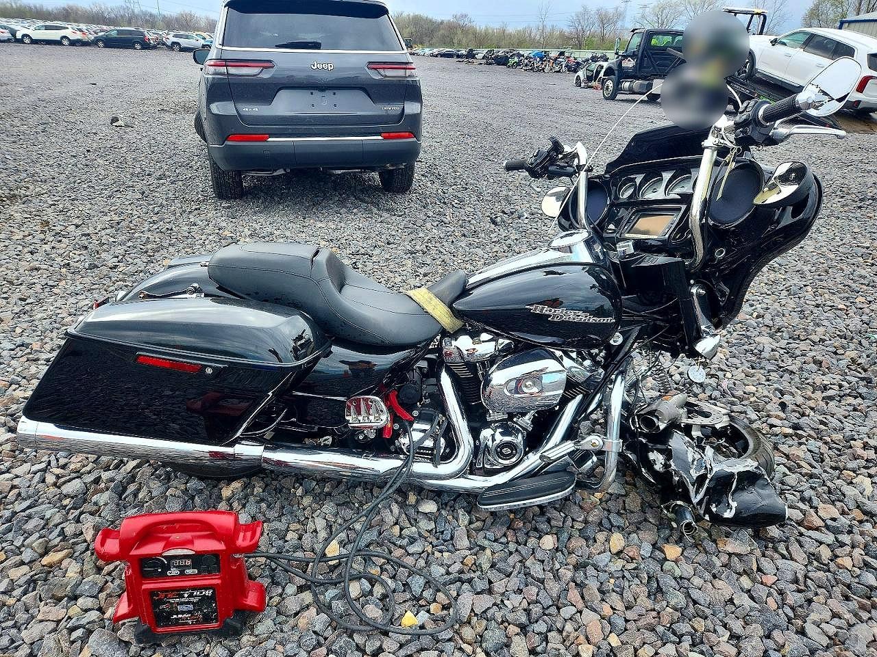 Salvage Harley-Davidson Fl Image