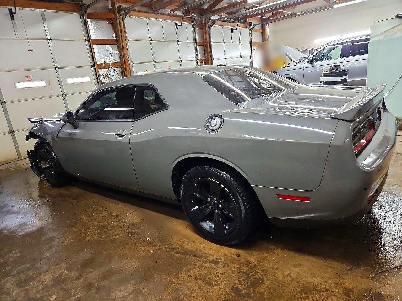 Dodge Challenger Sxt