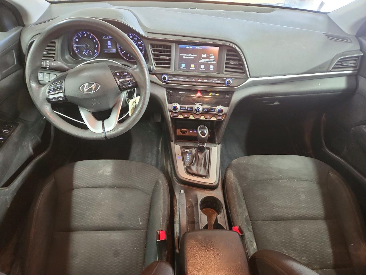 Hyundai ELANTRA Sel