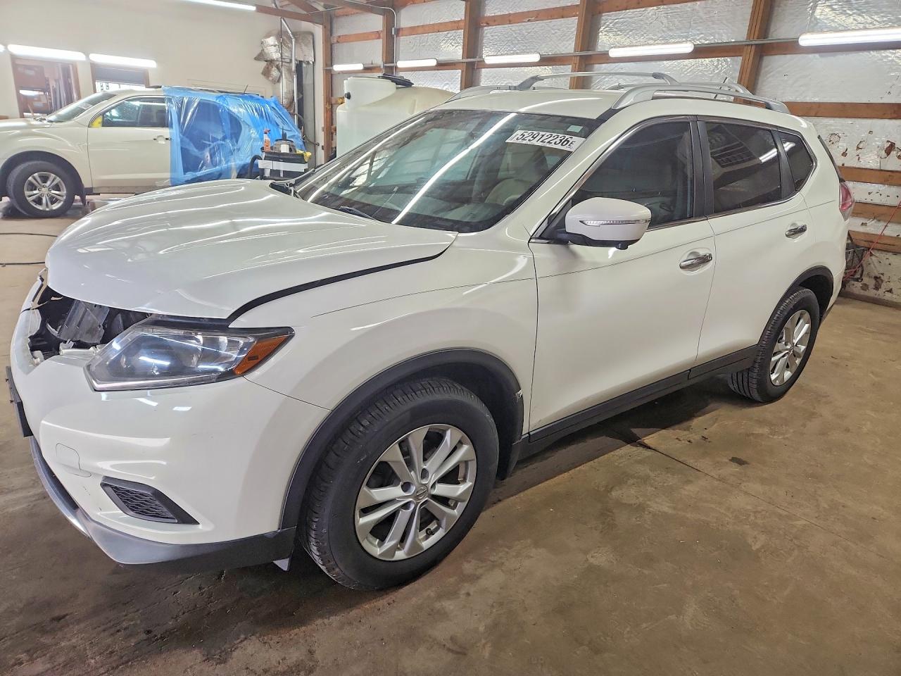 Salvage Nissan Rogue Image