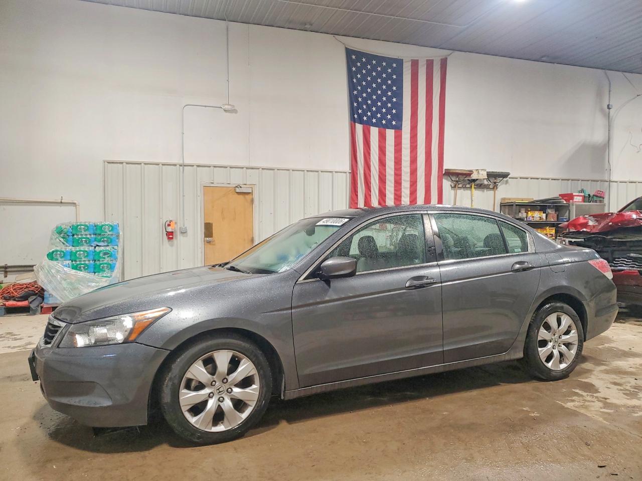 Salvage Honda Accord Image