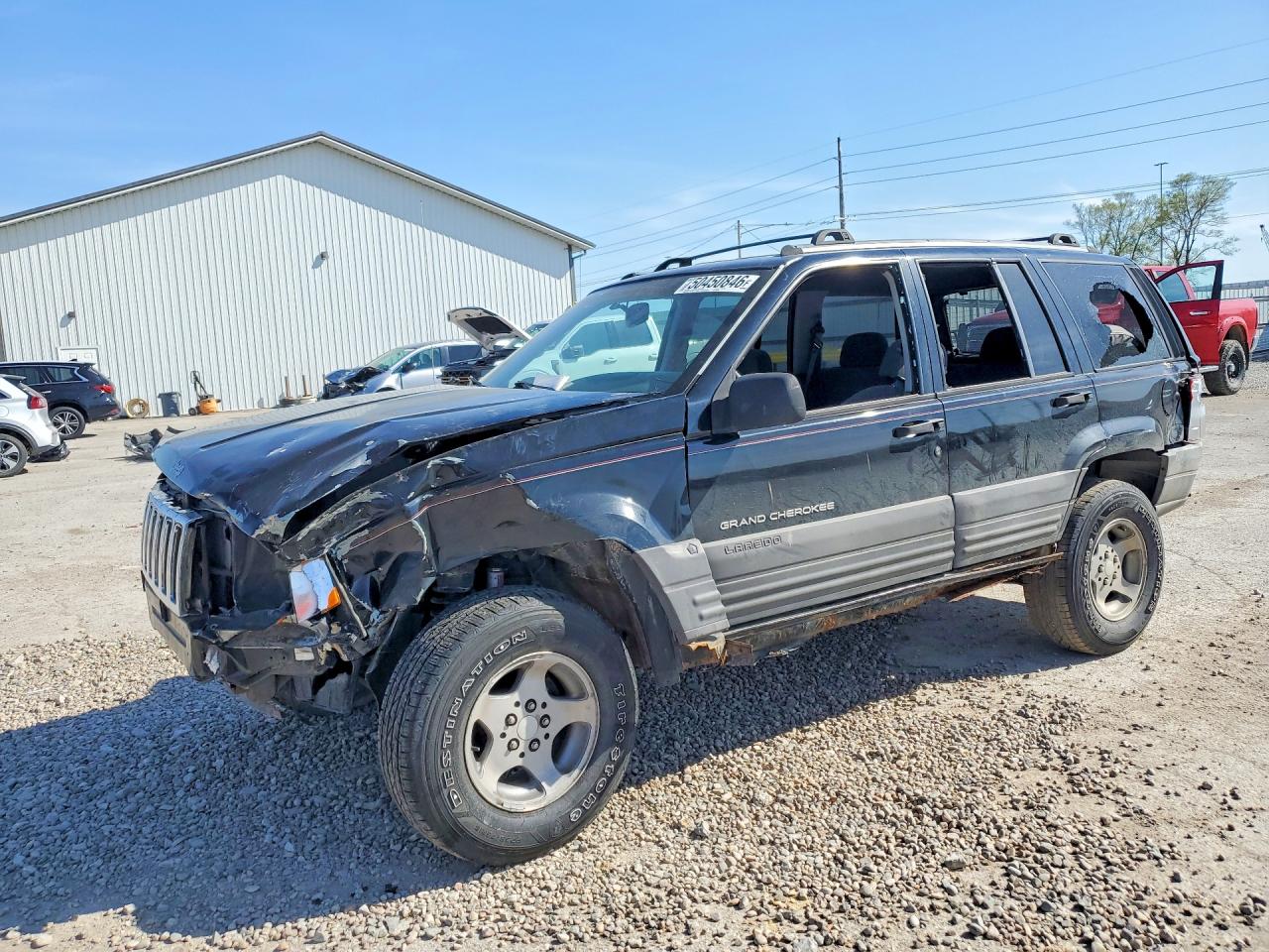 Salvage Jeep Cherokee Image
