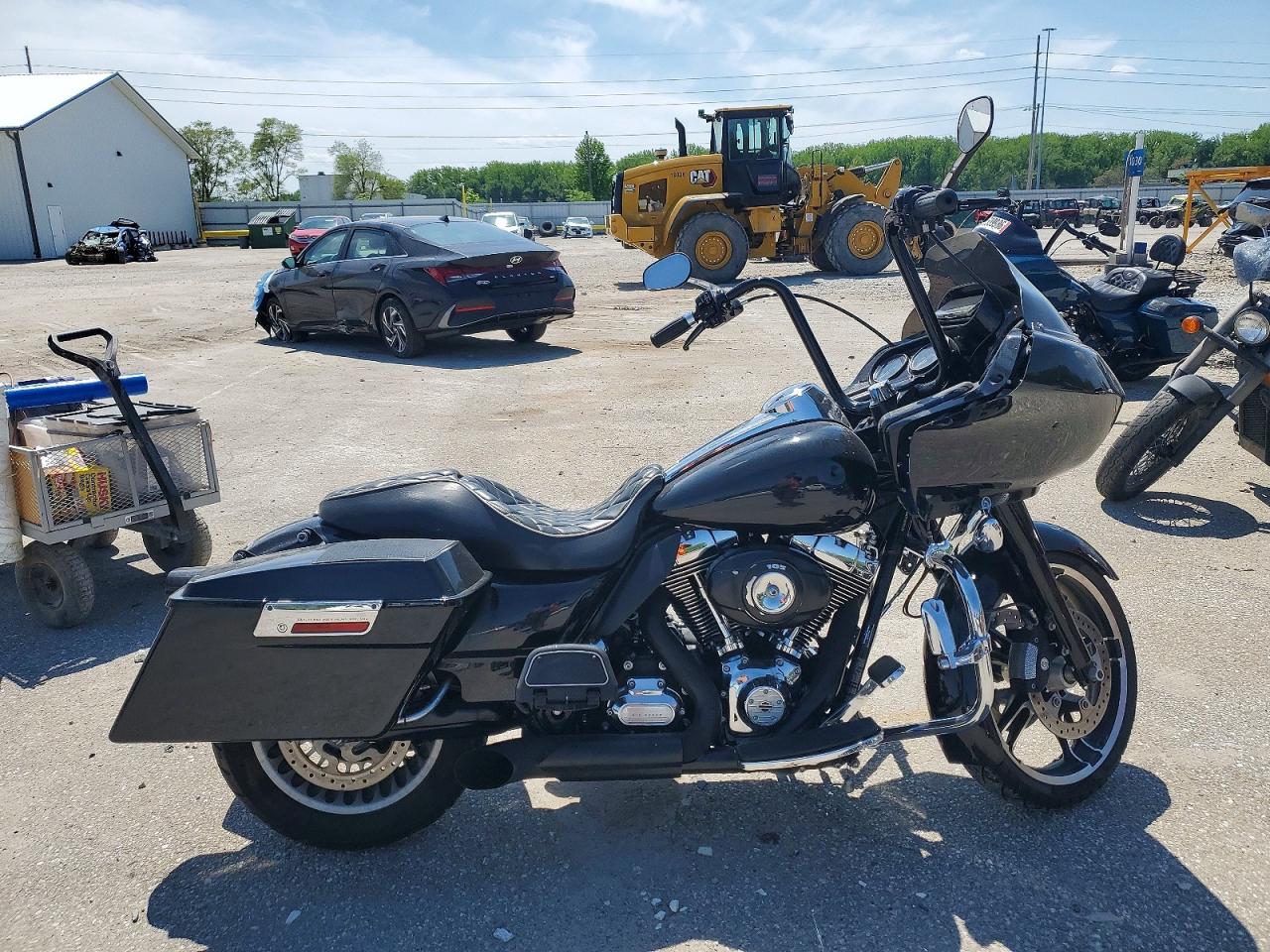 Salvage Harley-Davidson Fl Image