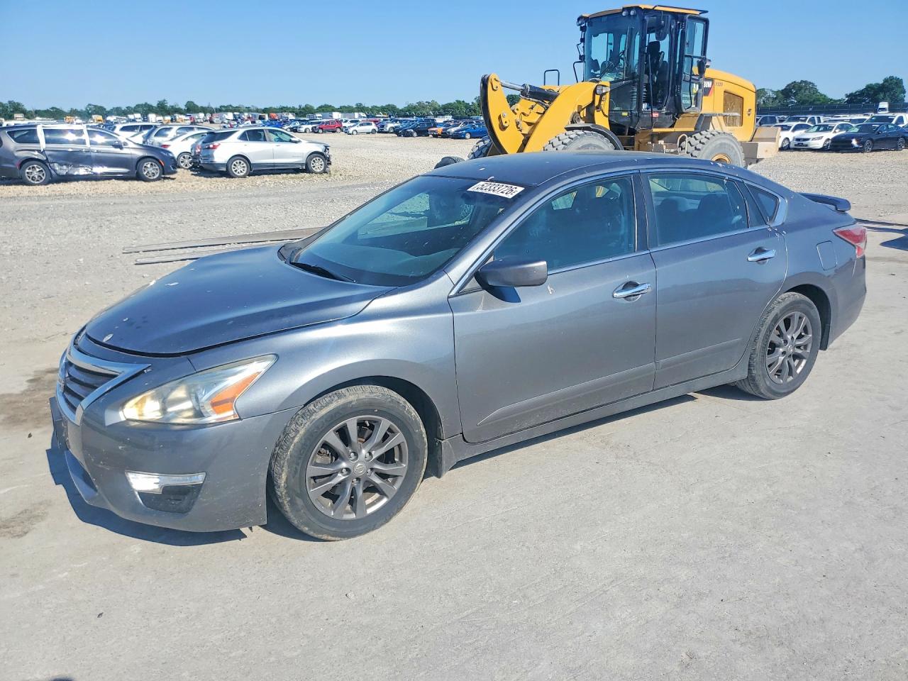 Salvage Nissan Altima Image