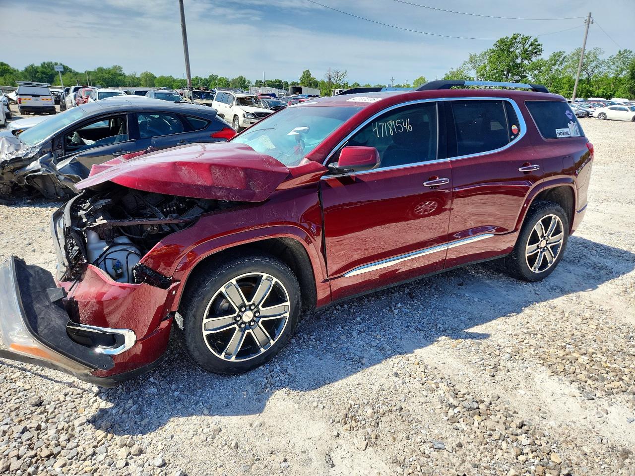 Salvage GMC Acadia Image