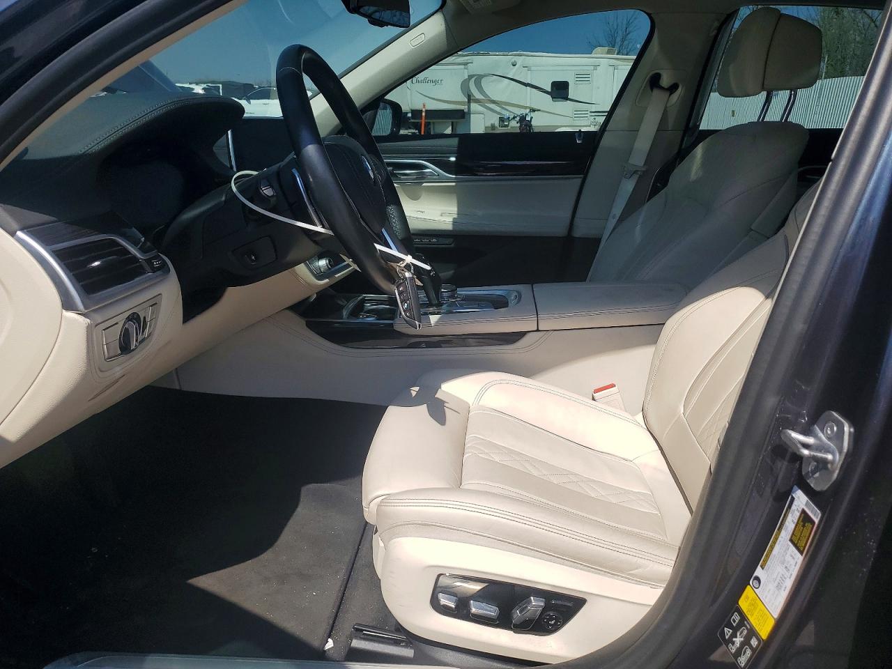BMW 7 Series Xi