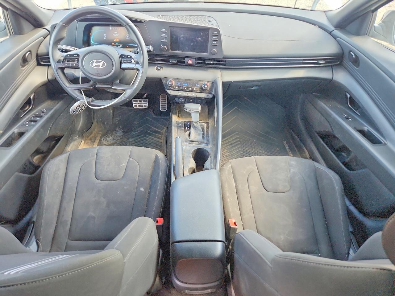 Hyundai ELANTRA Sel Sport