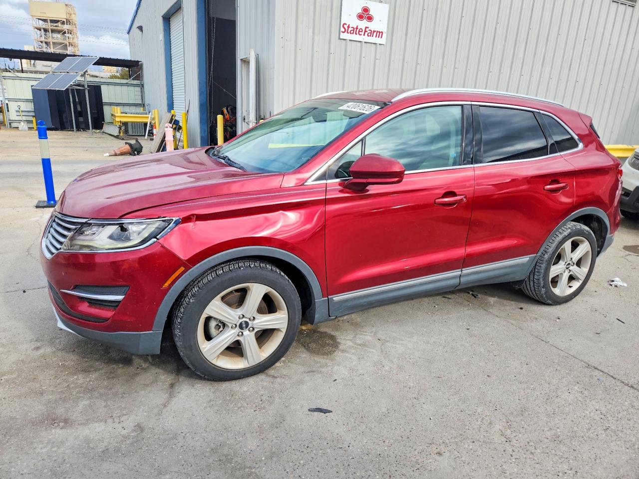 Salvage Lincoln MKC Image