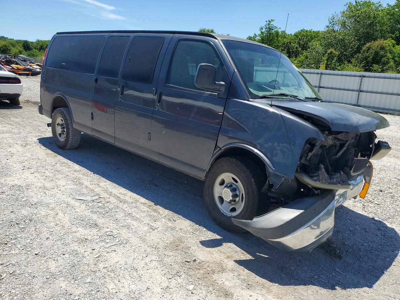 Chevrolet Express Lt