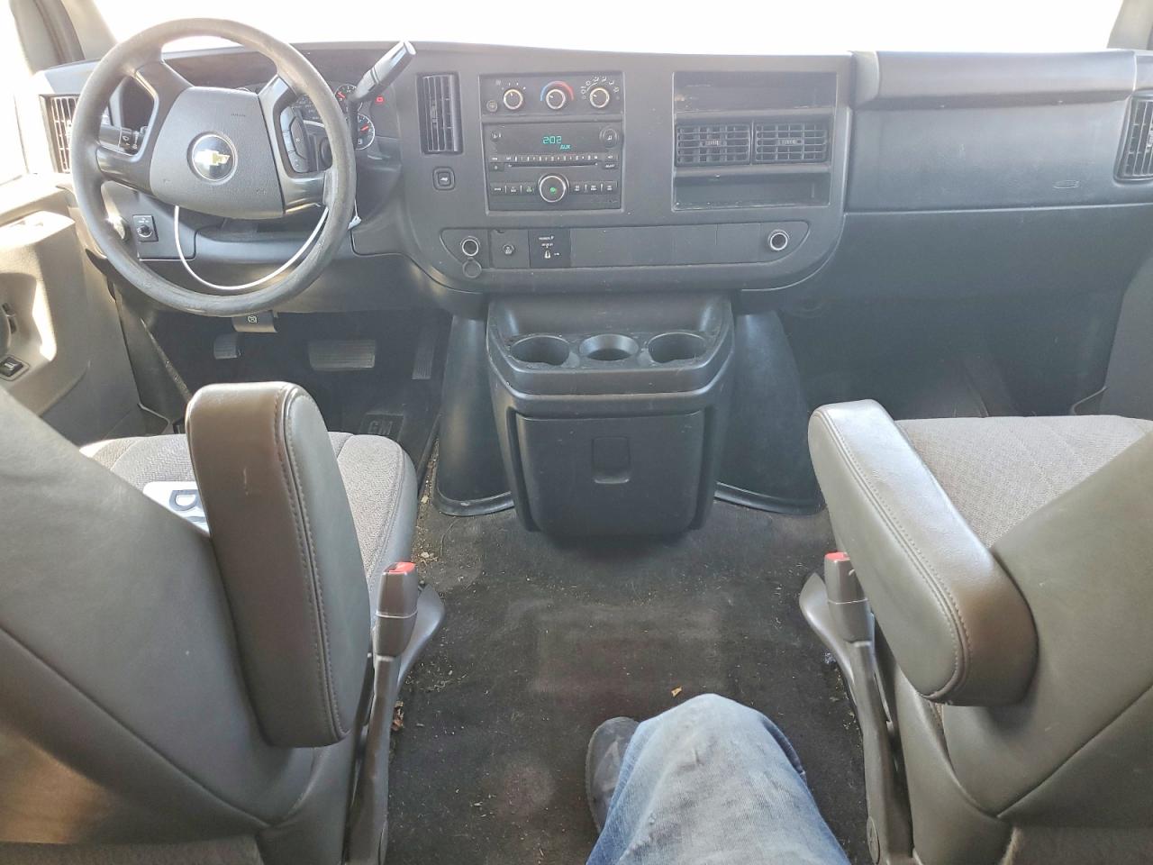 Chevrolet Express Lt
