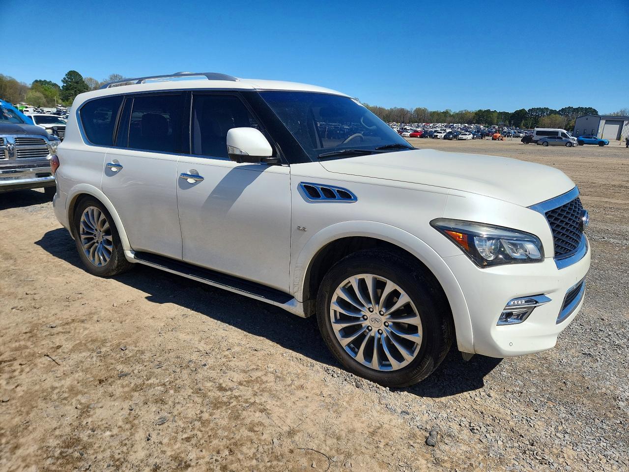 INFINITI Qx Base