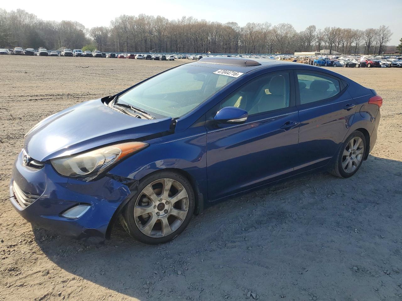 Salvage Hyundai ELANTRA Image