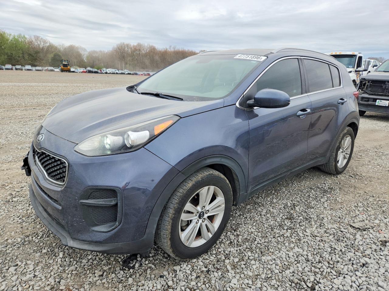Salvage Kia Sportage Image