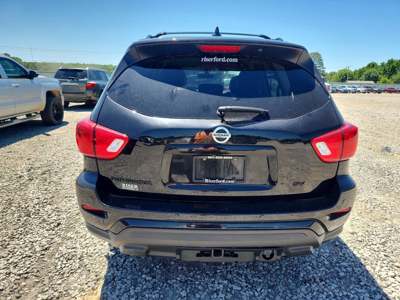 Nissan Pathfinder Sv