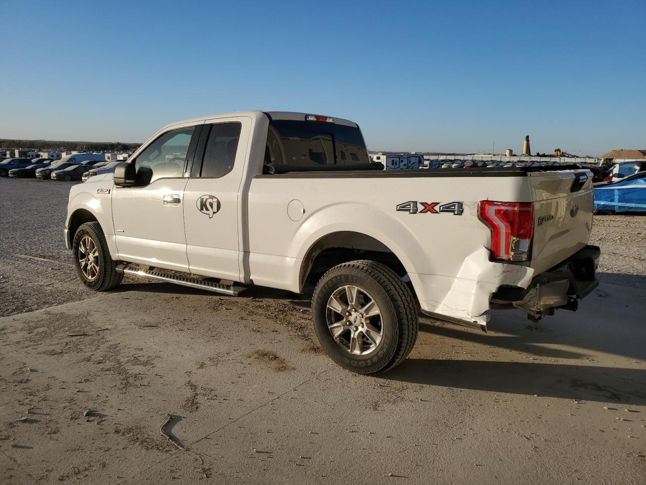 Ford F-150 Super Cab
