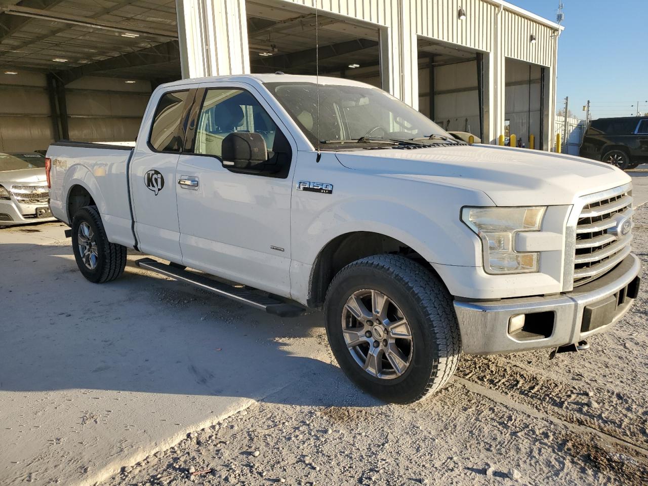 Ford F-150 Super Cab
