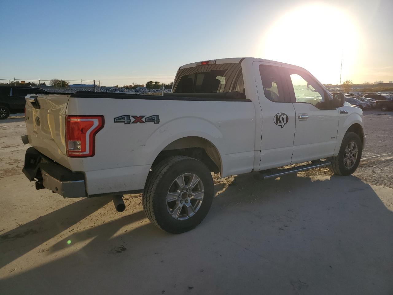 Ford F-150 Super Cab