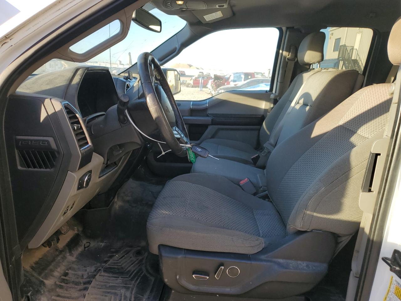 Ford F-150 Super Cab