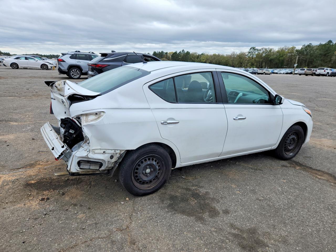 Nissan Versa Sv