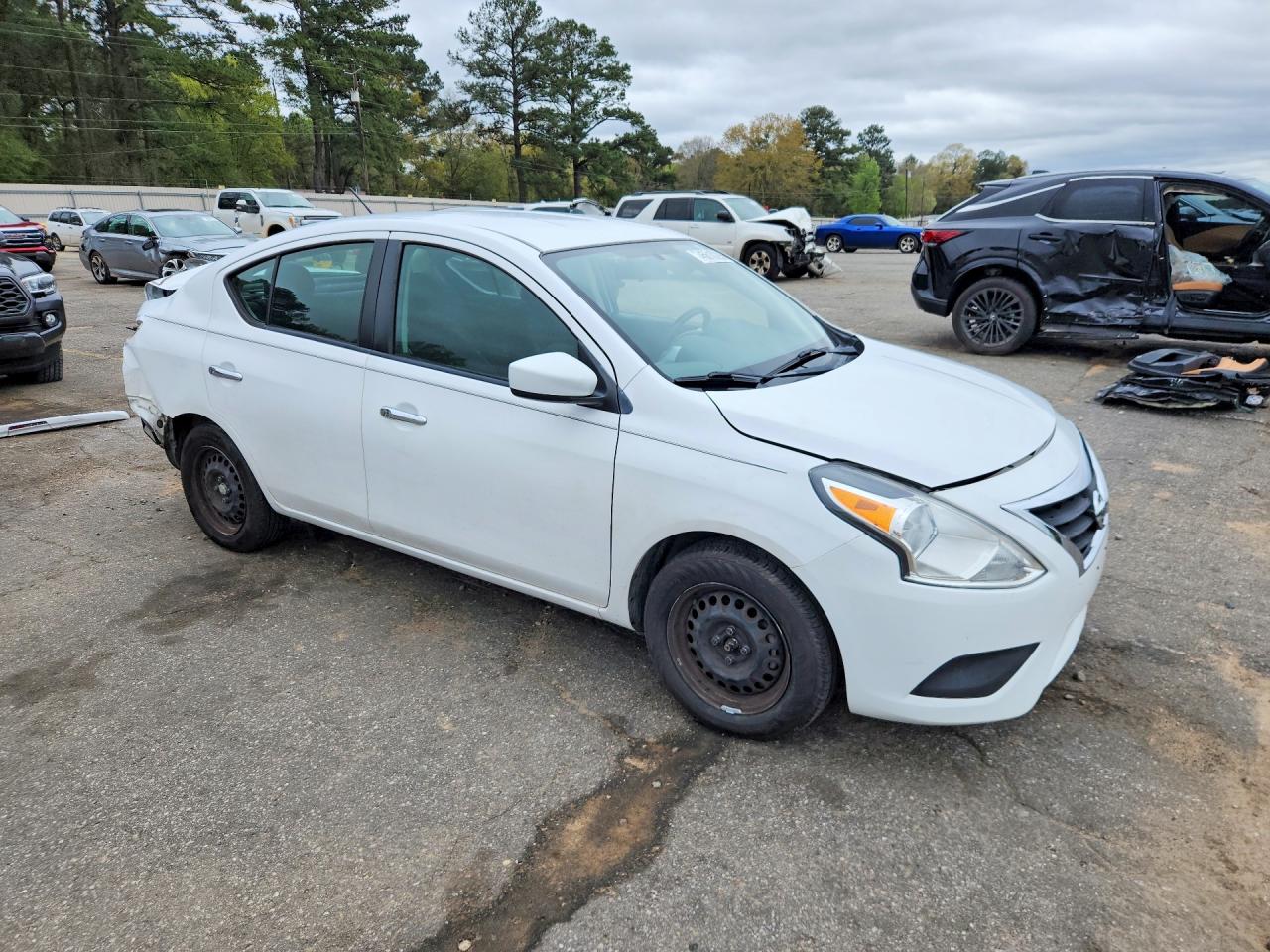 Nissan Versa Sv