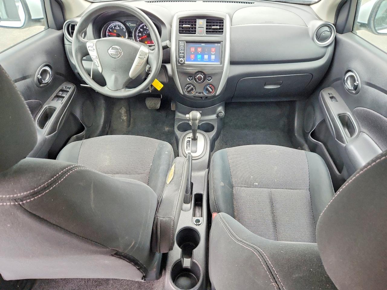 Nissan Versa Sv