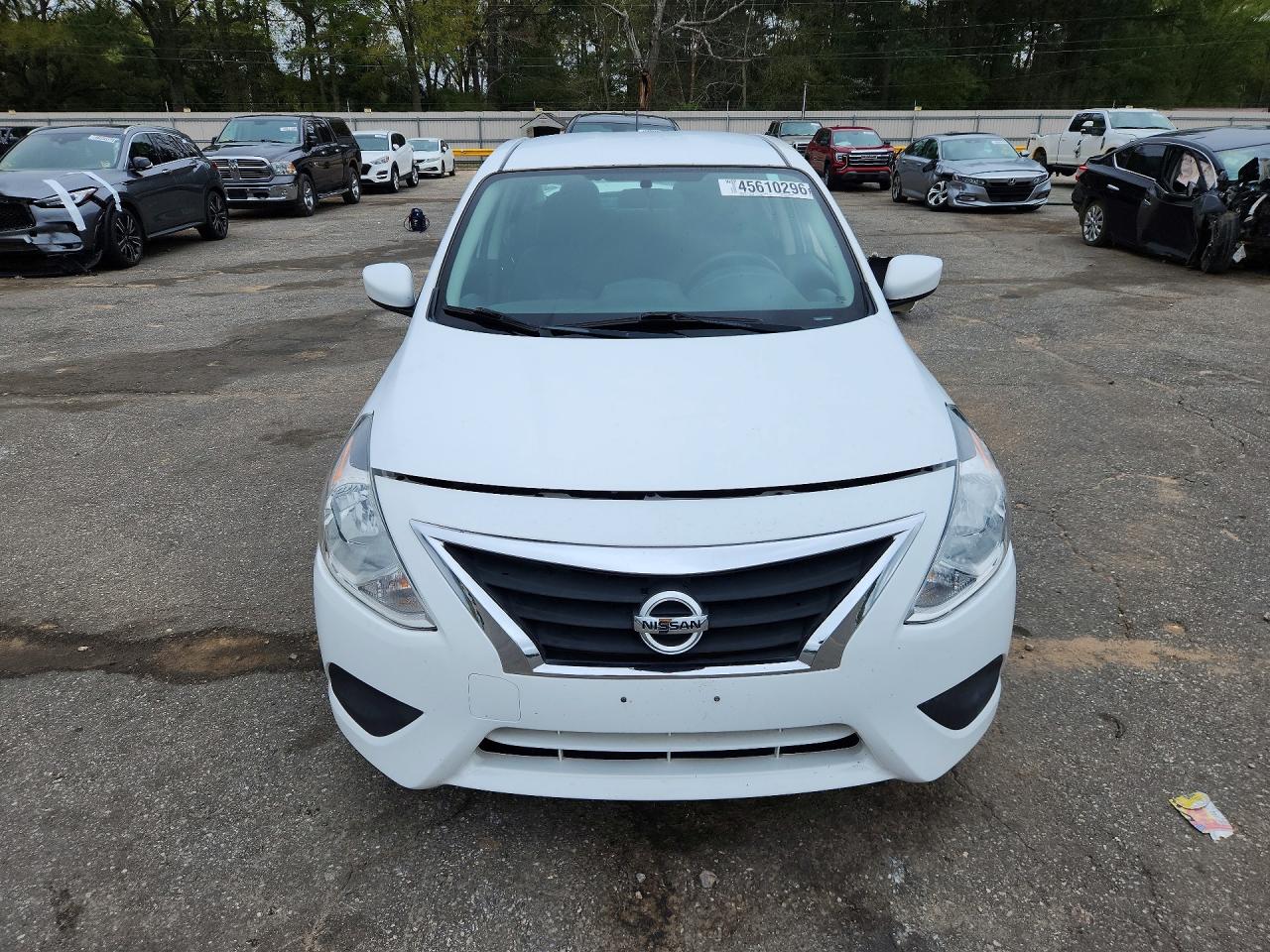 Nissan Versa Sv