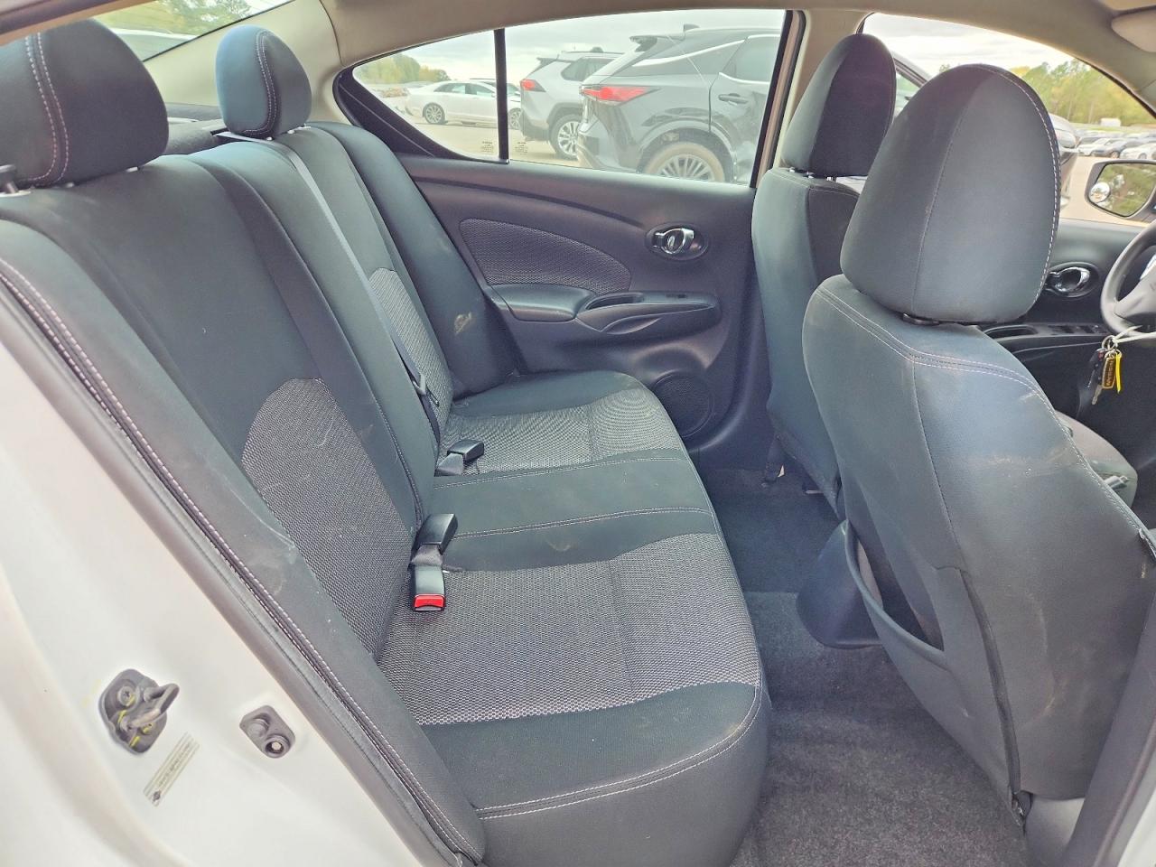 Nissan Versa Sv