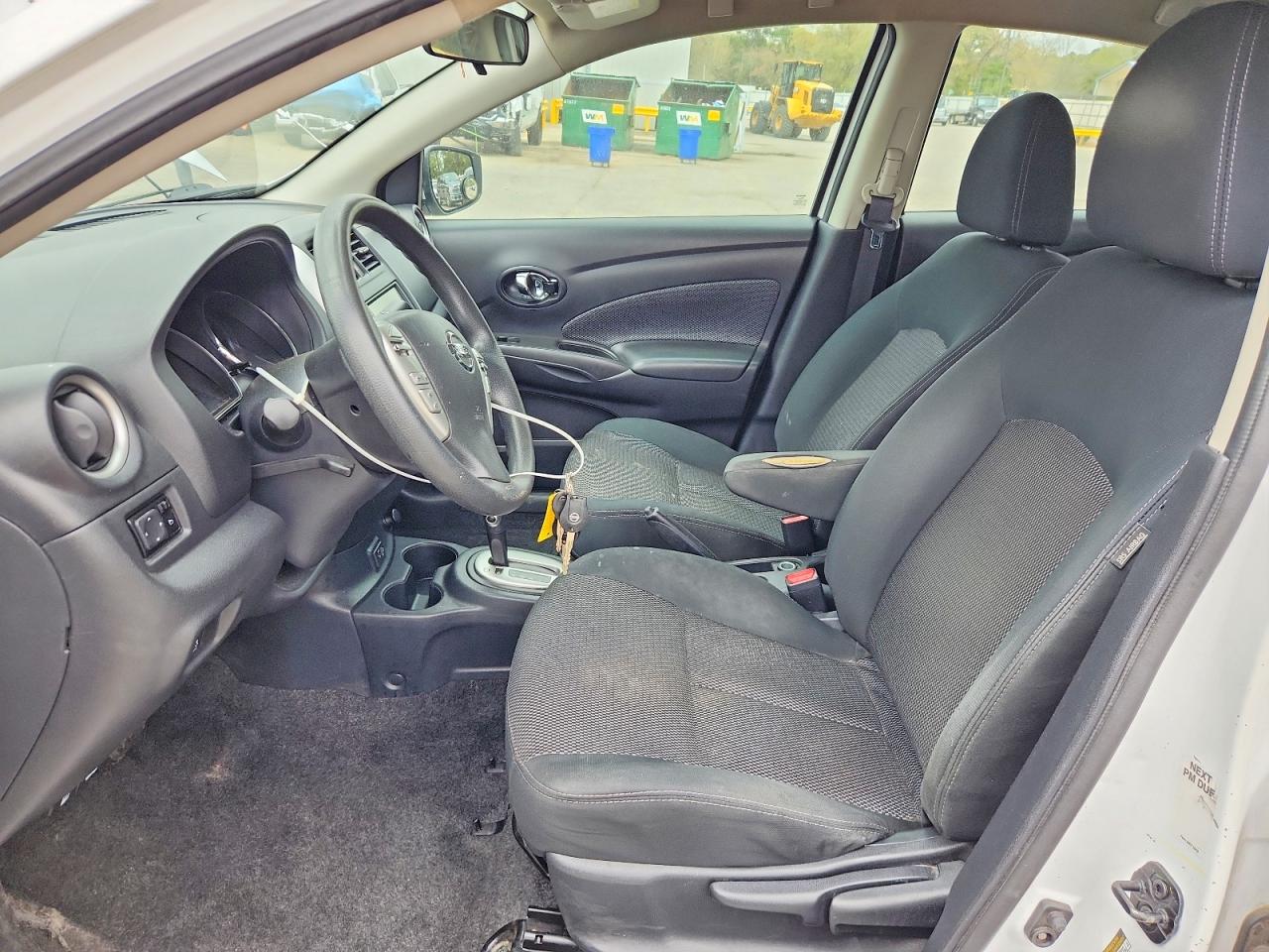 Nissan Versa Sv