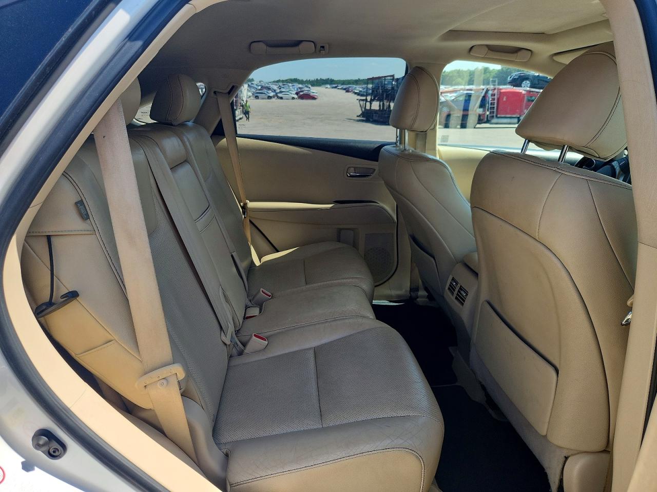 Lexus RX Base